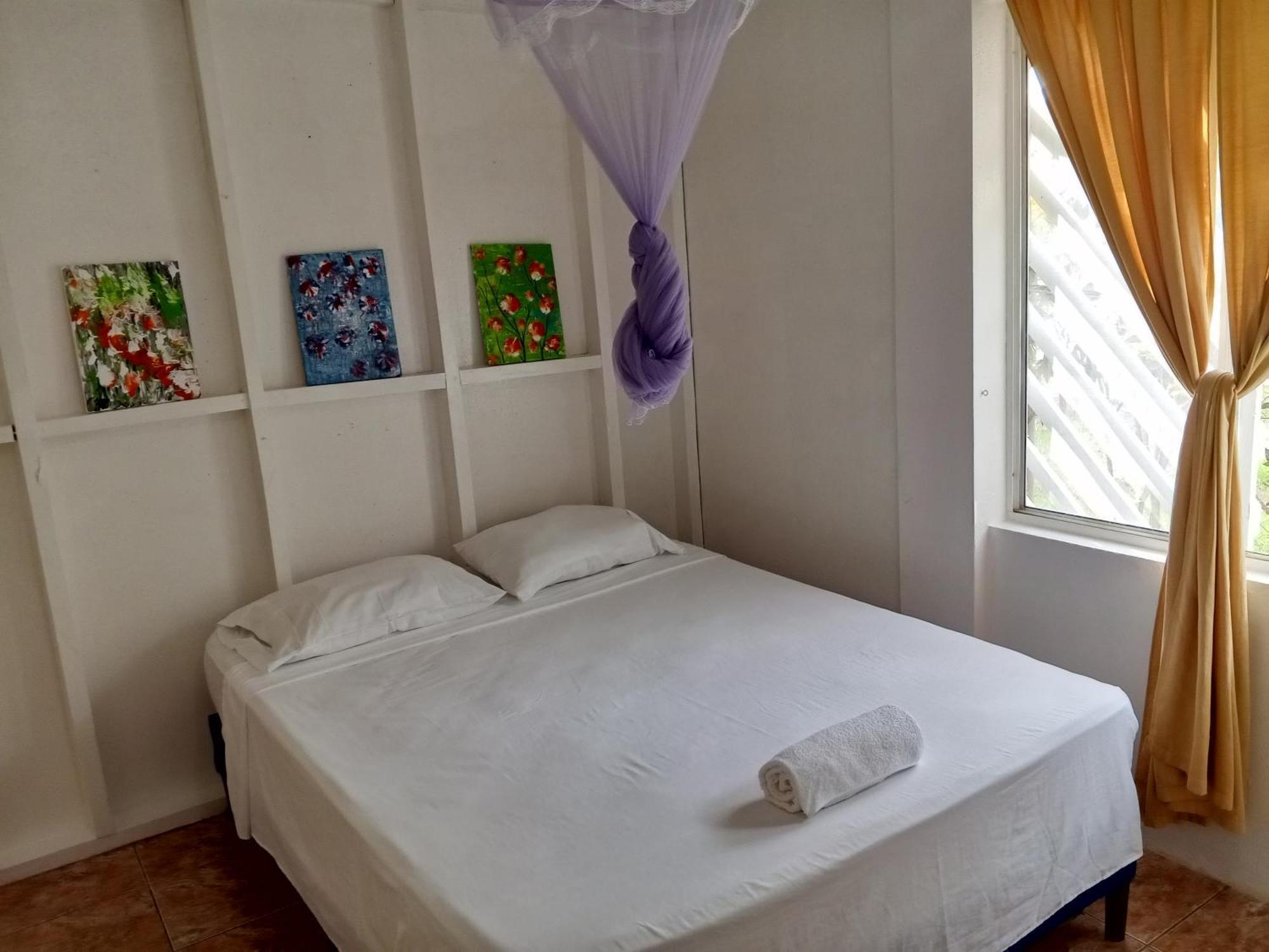 Christina'S Guest House Official Литтл-Корн-Айленд Экстерьер фото
